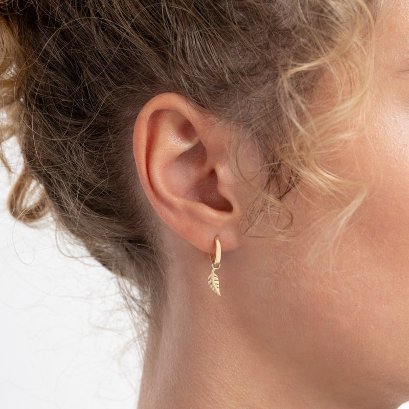 Isabel Bernard Monceau Giselle 14 Carat Golden Hoop Earrings IB360153-zoom-
