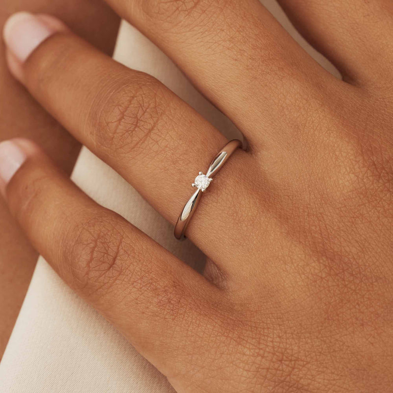 Isabel Bernard De la Paix Céline 14 Carat Whitegold Ring | diamond 0.05 ct | IBD330004-48-zoom-