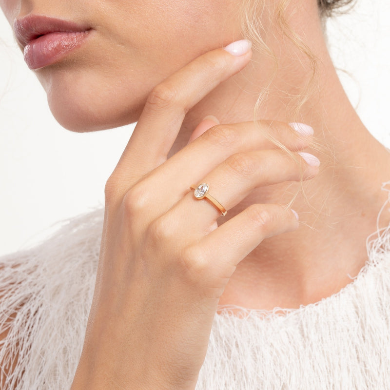 Isabel Bernard Le Marais Sophie 14 Karat Gold Ring With Zirconia Stone IB330116-58-zoom-