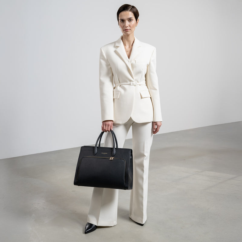 Isabel Bernard Honoré Nadine Black Leather Handbag made of Calfskin IB25032-zoom-