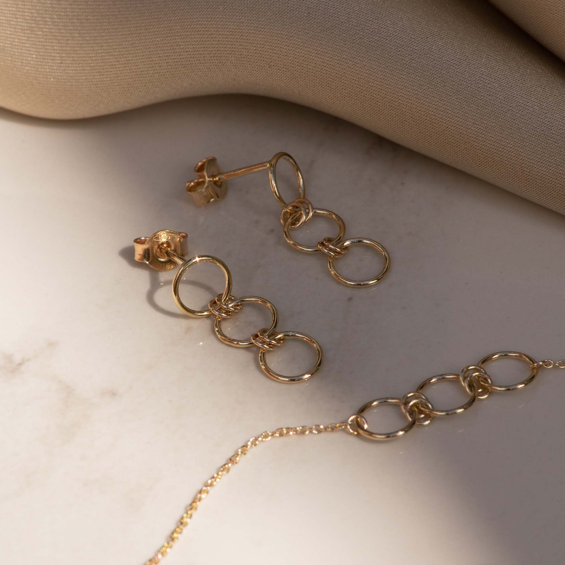Isabel Bernard 14 Carat Golden Belleville Anna Bracelet IB320025 (Length: 16.00-18.00 cm)