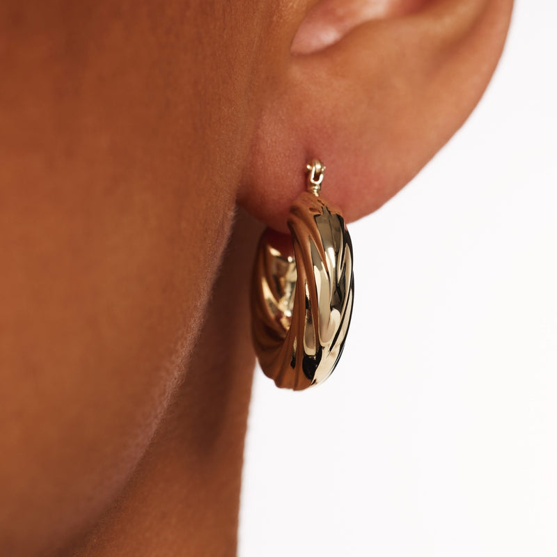 Isabel Bernard Rivoli Belle 14 karat gold hoop earrings IB360276-zoom-