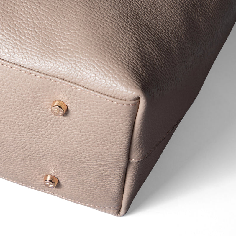 Isabel Bernard Honoré Elin Taupe calfskin leather shoulder bag IB25111-078-zoom-