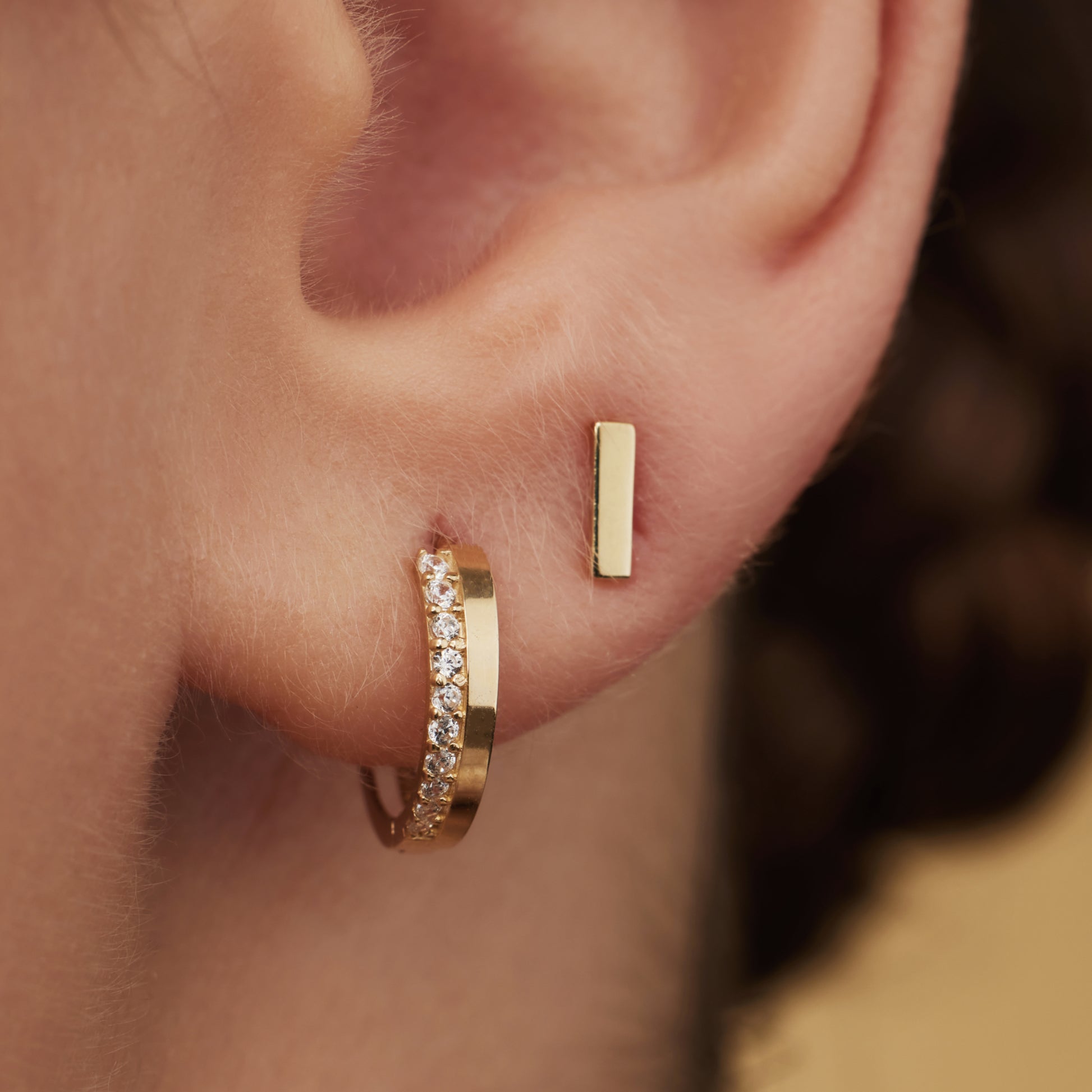Isabel Bernard Rivoli Esmée 14 Carat Golden KlapHoop Earrings IB360201
