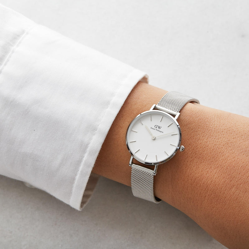 Daniel Wellington Petite Silver Watch DW00100220-zoom-