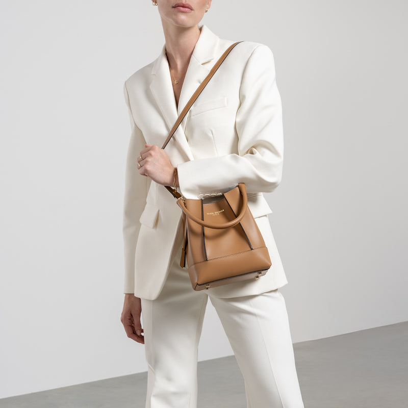 Isabel Bernard Femme Forte Minette Camel Calfskin Handbag IB21114-334-zoom-