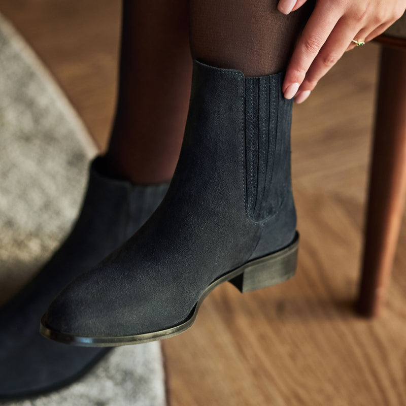 Isabel Bernard Vendôme Chey Blue Suede Chelsea Boots IB53000-10-36-zoom-