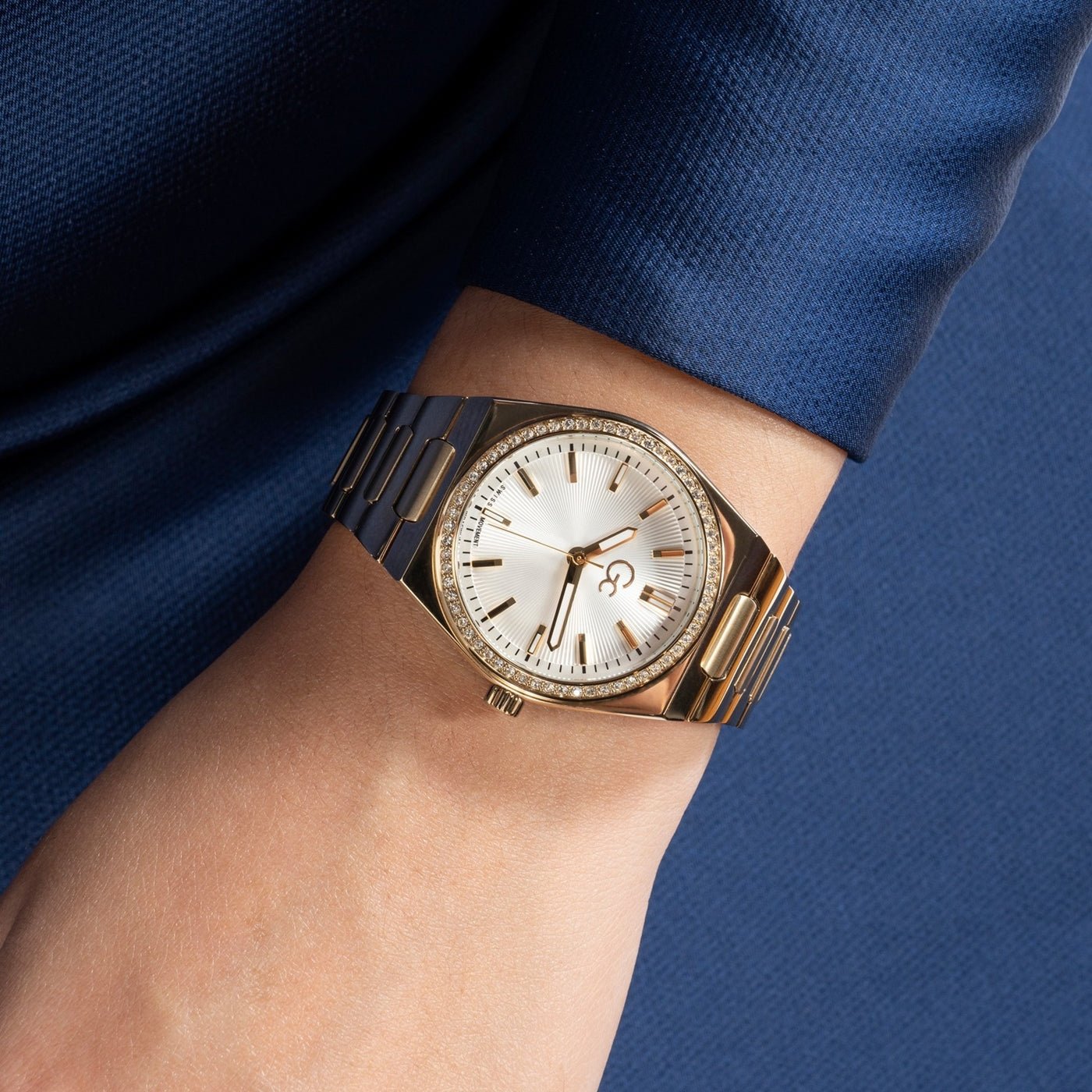 Gc Watches Gold Watch Z38002L1MF