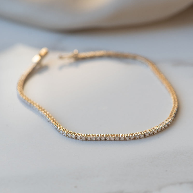 Isabel Bernard De la Paix Madeline 14 Carat Golden Tennis Bracelet | diamond 1.08 ct | IBD320005-zoom-