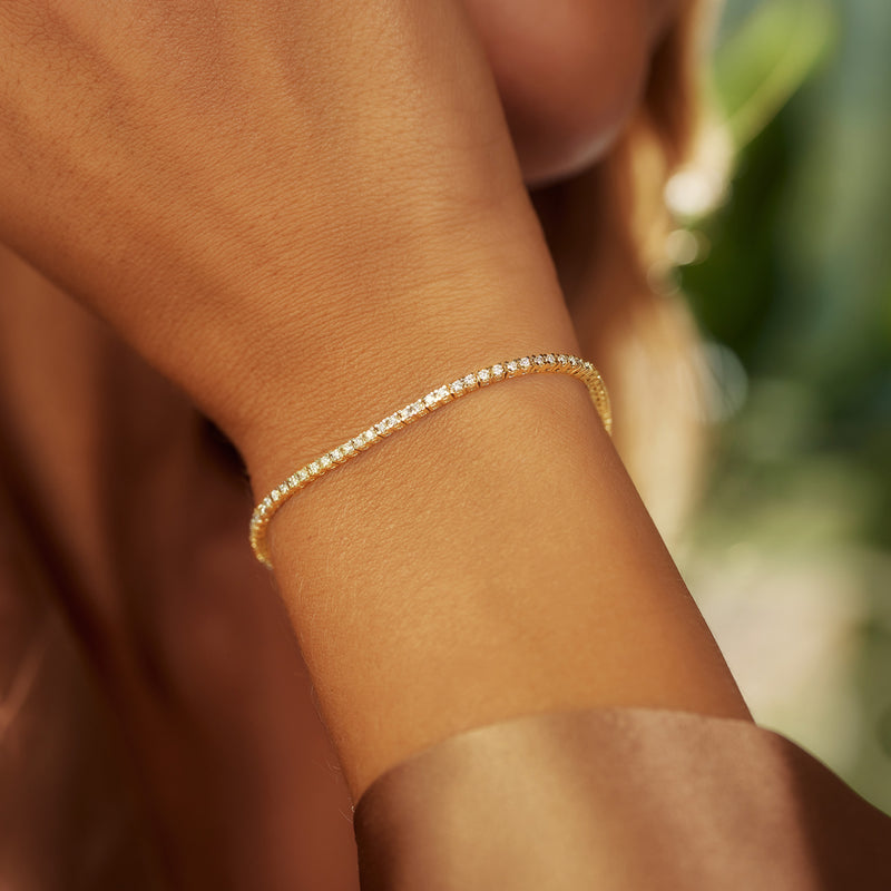 Isabel Bernard De la Paix Madeline 14 Carat Golden Tennis Bracelet | diamond 1.08 ct | IBD320005-zoom-