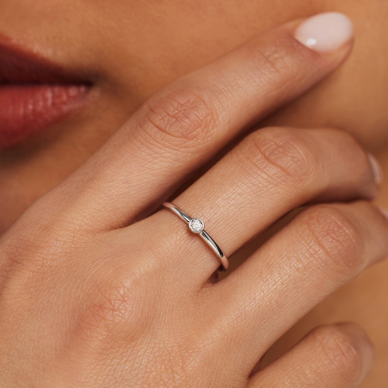 Isabel Bernard De La Paix Inaya 14 Carat Whitegold Ring | diamond 0.01 ct | IBD330026-48-zoom-