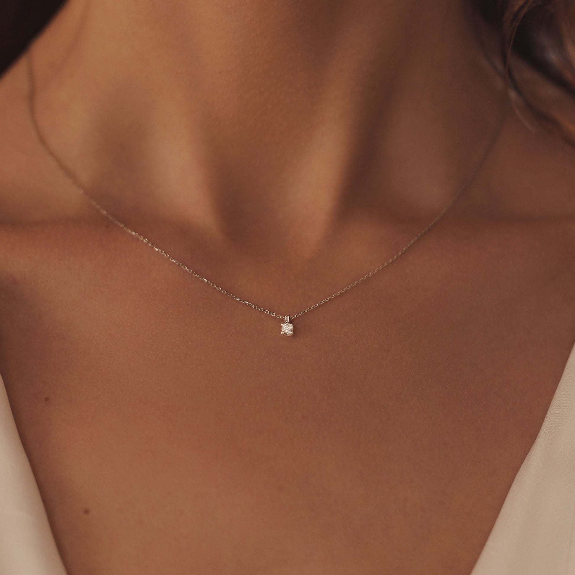 Isabel Bernard De la Paix Christine 14 Carat Whitegold Necklace | diamond 0.10 ct | IBD350006