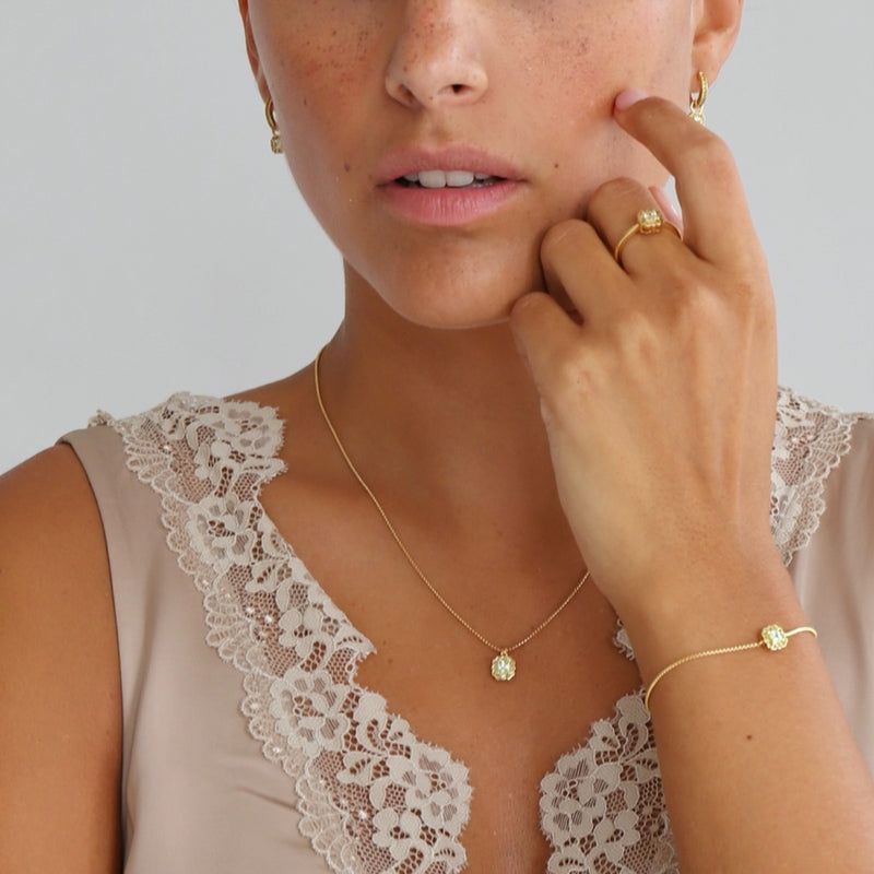 24Kae Gold Bracelet 22457Y-zoom-