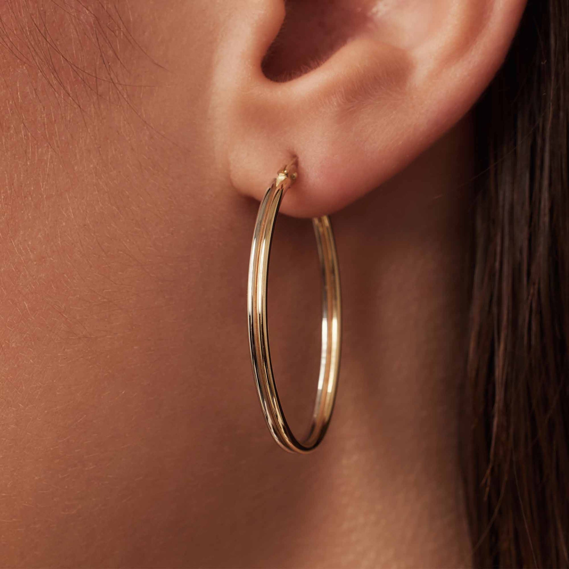 Isabel Bernard Rivoli Flori 14 carat Gold Hoop Earrings IB360257