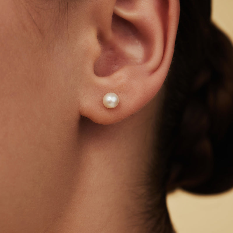 Isabel Bernard Belleville Luna 14 Carat Golden Ear Studs IB360132-zoom-