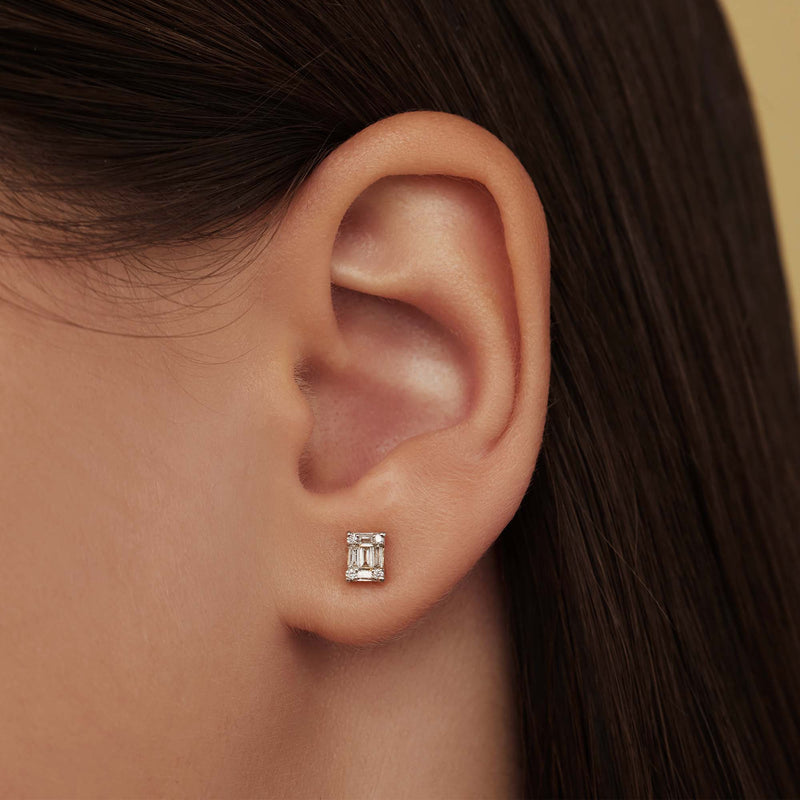 Isabel Bernard De la Paix Maxime 14 Carat Golden Ear Studs | diamond 0.19 ct | IBD360020-zoom-