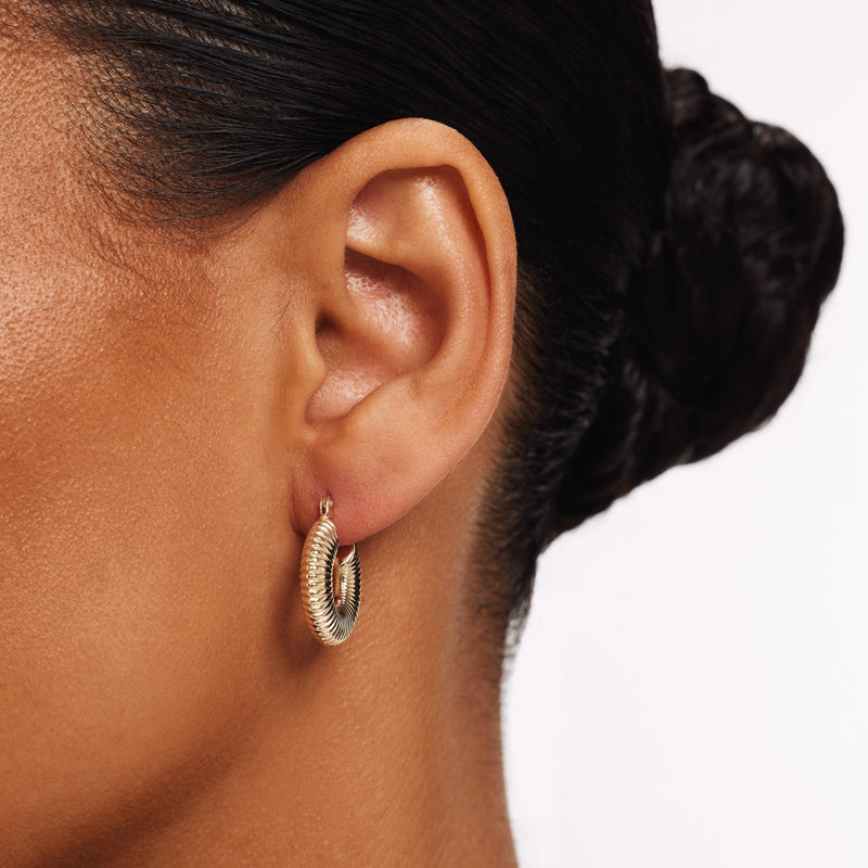 Isabel Bernard Rivoli Melissa 14 karat gold hoop earrings IB360277-zoom-