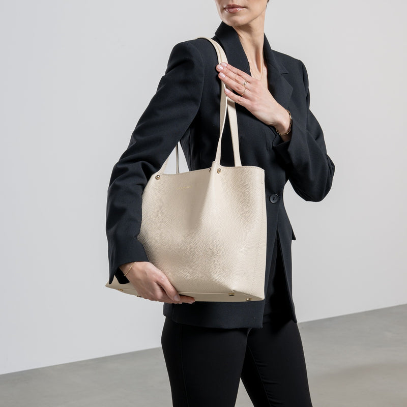 Isabel Bernard Honoré Nata Cream Leather Shopper of Calfskin Leather IB25086-070-zoom-