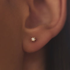 Isabel Bernard De la Paix Emily 14 Carat Golden Ear Studs | diamond 0.10 ct | IBD360007