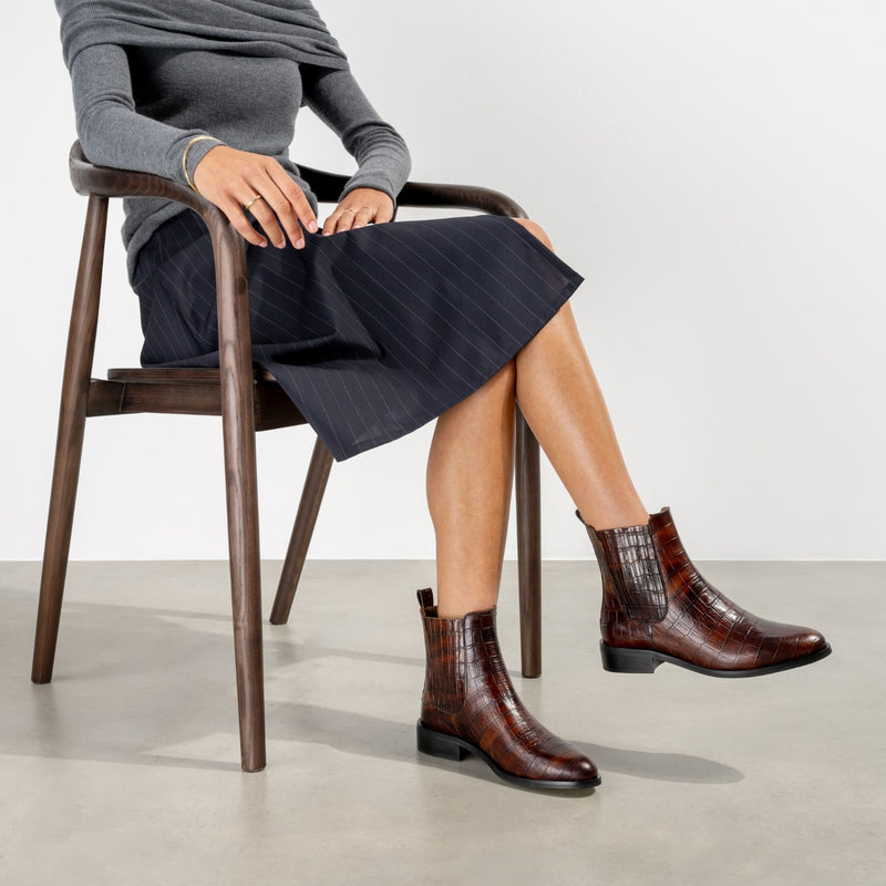 Isabel Bernard Vendôme Chey Croco Brown Calfskin Leather Chelsea Boots IB53012-230-36-zoom-
