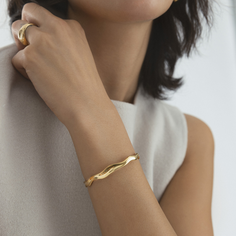 Mockberg Wavy Bolded Cuff Bracelet MB0173-zoom-