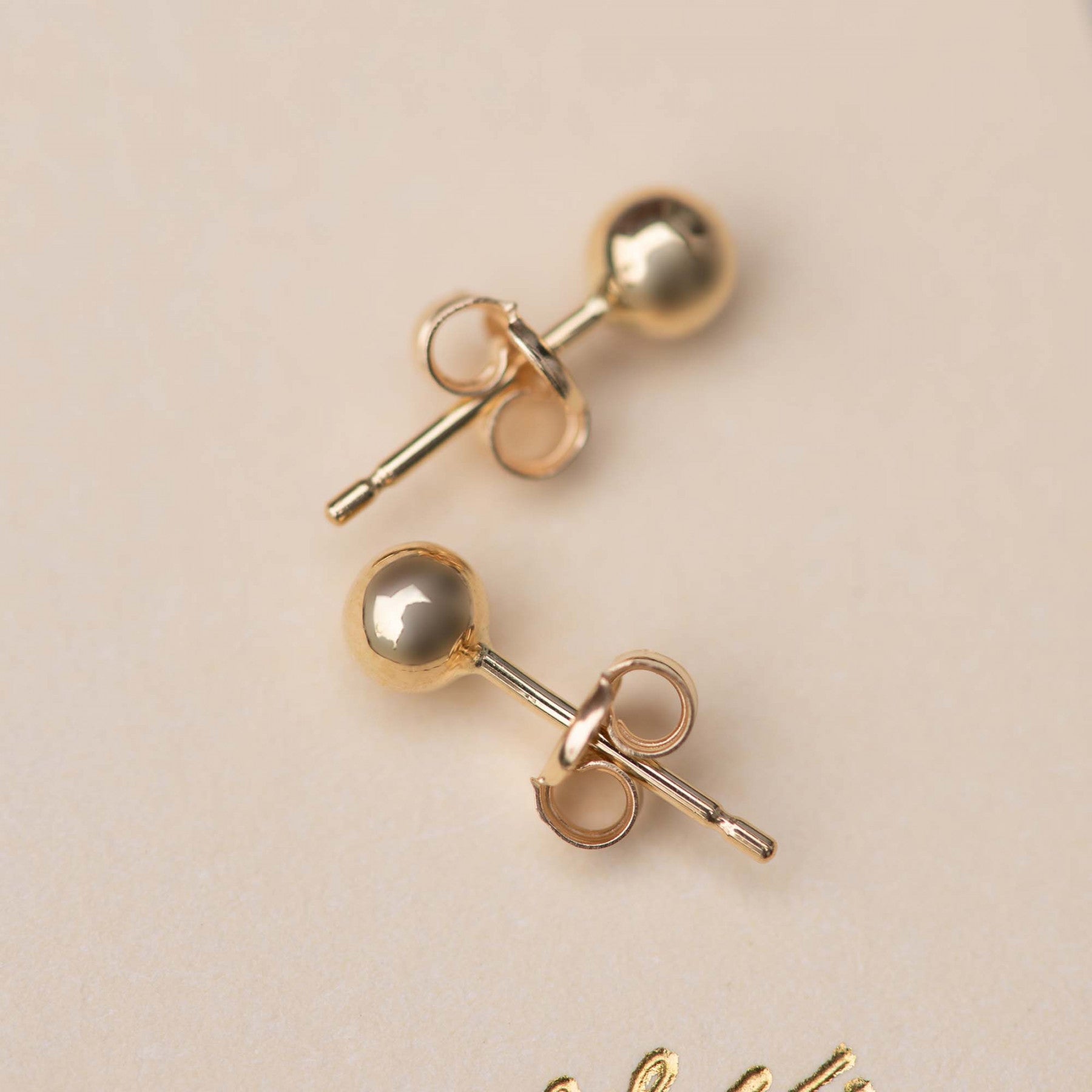 Isabel Bernard Cadeau d´Isabel 14 Carat Golden Earrings Set IB90119