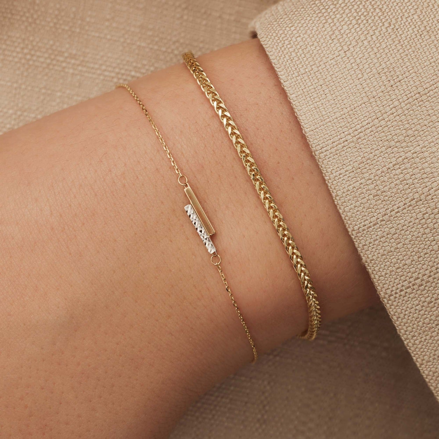 Isabel Bernard Cadeau d'Isabel 14 karat gold necklace and bracelet gift set with rods IB90189