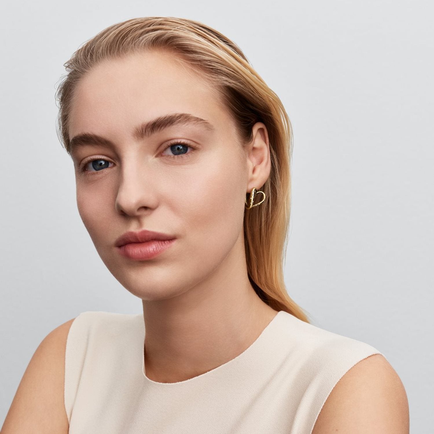 Pandora Essence Gold Plated Cubic Zirconia Organically Shaped Stone-Set Heart Hoop Earrings 264664C01