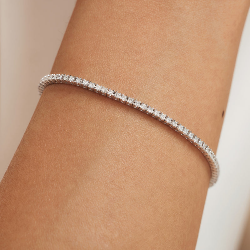 Isabel Bernard De la Paix Madeline 14 Carat Whitegold Tennis Bracelet | diamond 1.08 ct | IBD320006-zoom-