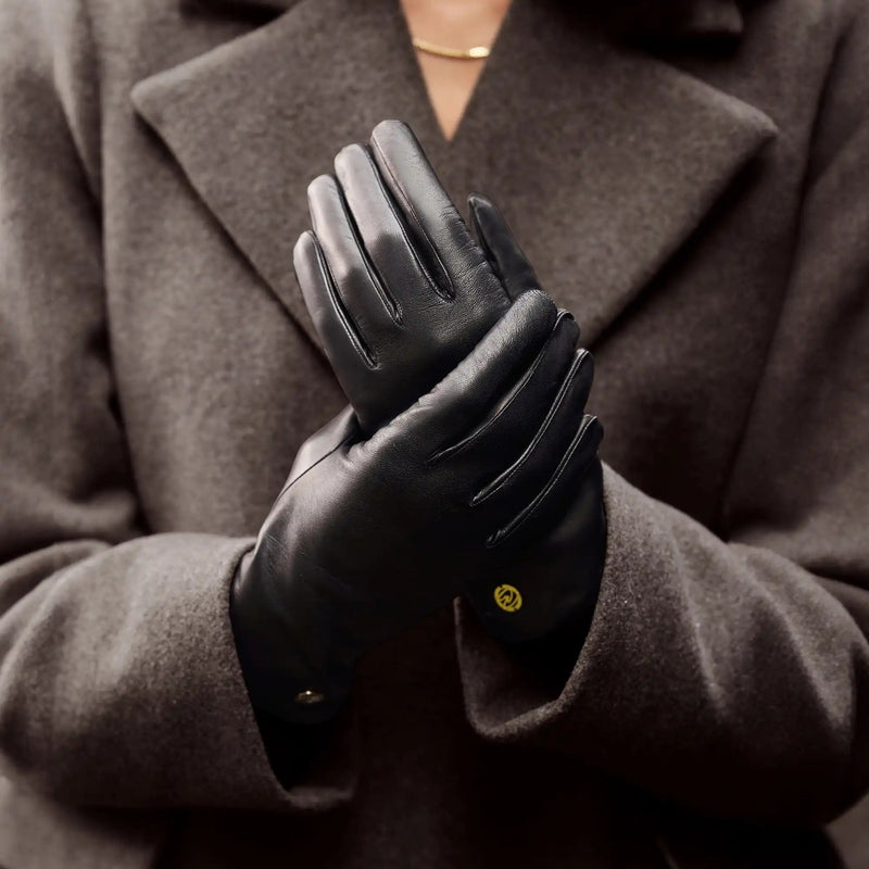 Isabel Bernard Honoré Eleanor black goatskin leather gloves IB67000-301--zoom-