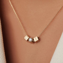 Isabel Bernard Le Carré Felie 14 Carat Golden cube Charm Heart IB350044