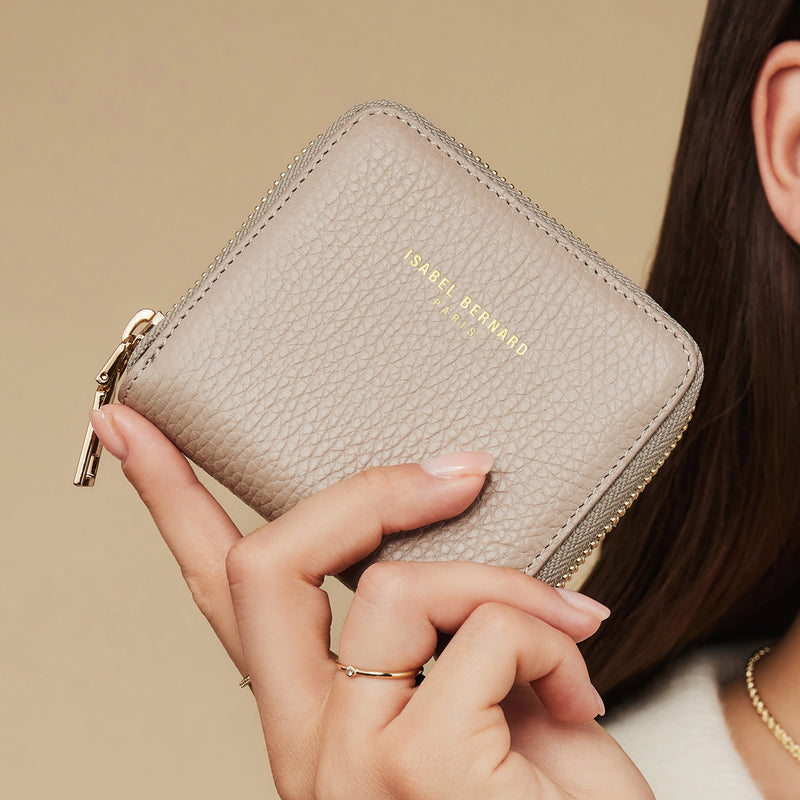 Isabel Bernard Honoré Jules Taupe Leather Zip Wallet made of Calfskin IB23018-zoom-