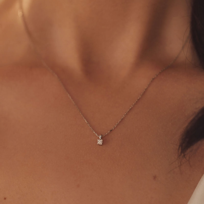 Isabel Bernard De la Paix Celesse 14 Carat Whitegold Necklace | diamond 0.07 ct | IBD350005-zoom-