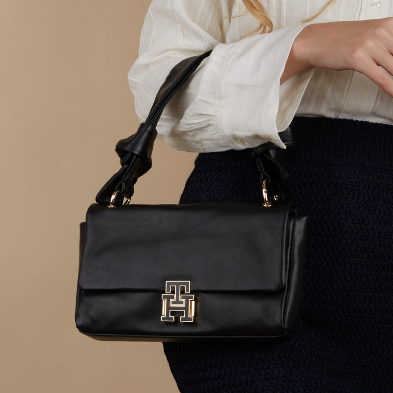Tommy Hilfiger Pushlock Black Shoulder Bag AW0AW15685BDS-zoom-