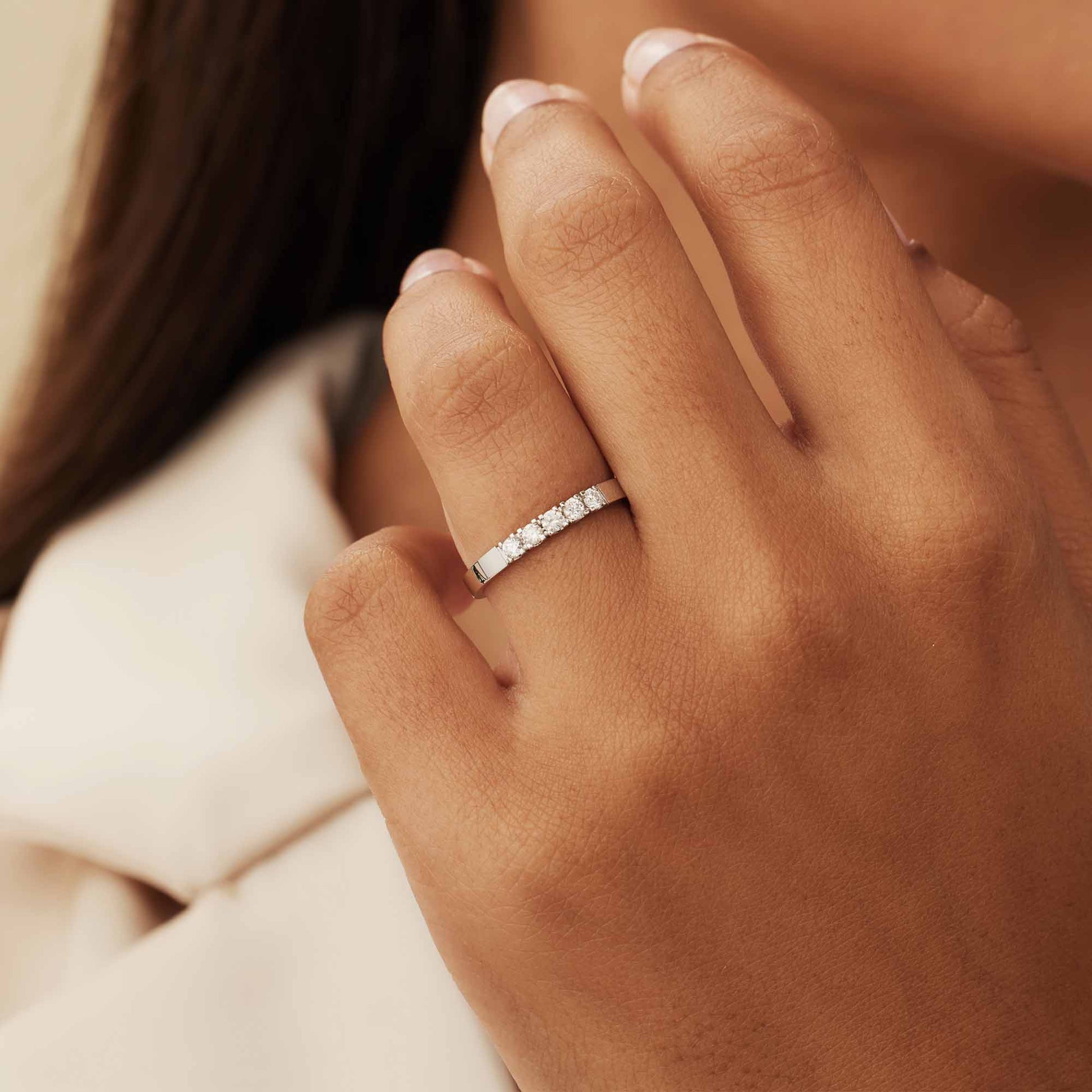 Isabel Bernard De la Paix Madeline 14 Carat Whitegold Ring | diamond 0.20 ct | IBD330019-48