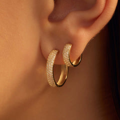 Beloro Jewels Monte Napoleone Stella 9 karat gold hoop earrings with zirconia BO360086