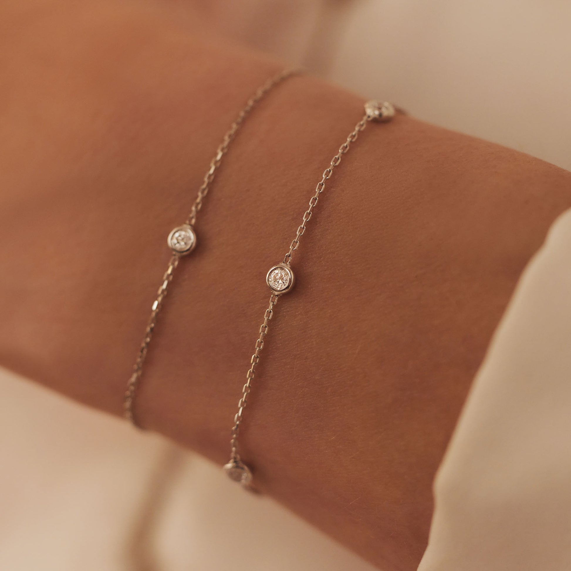 Isabel Bernard De la Paix Alfie 14 Carat Whitegold Bracelet | diamond 0.05 ct | IBD320004