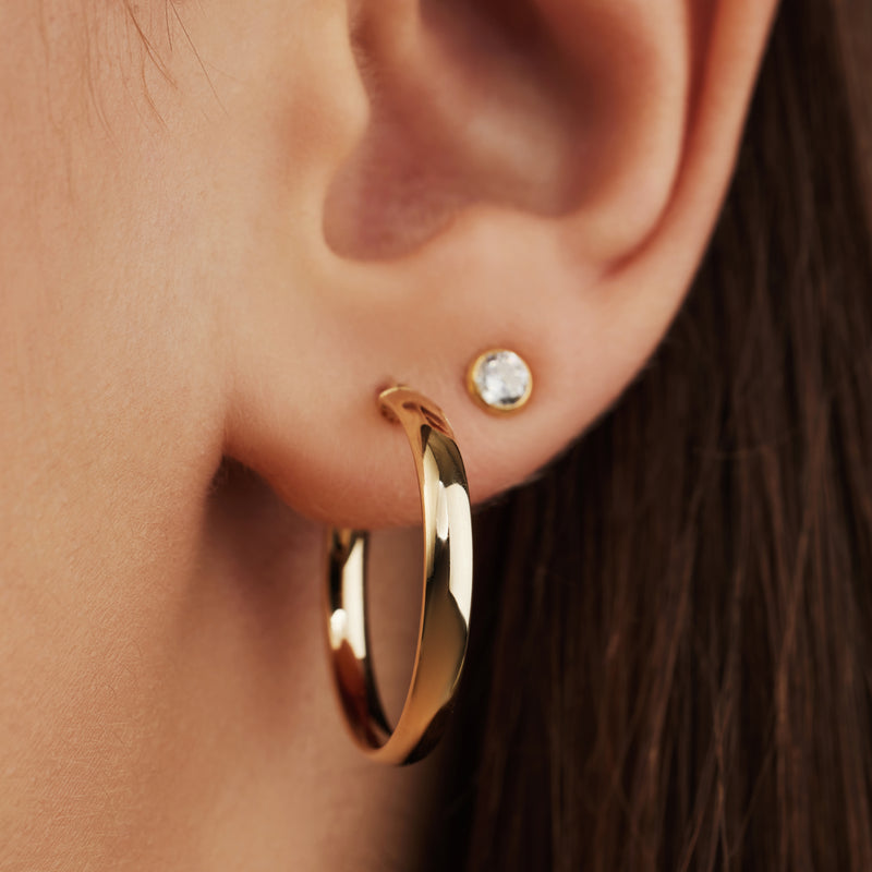 Isabel Bernard Rivoli Estrella 14 Carat Golden Hoop Earrings IB360126-zoom-