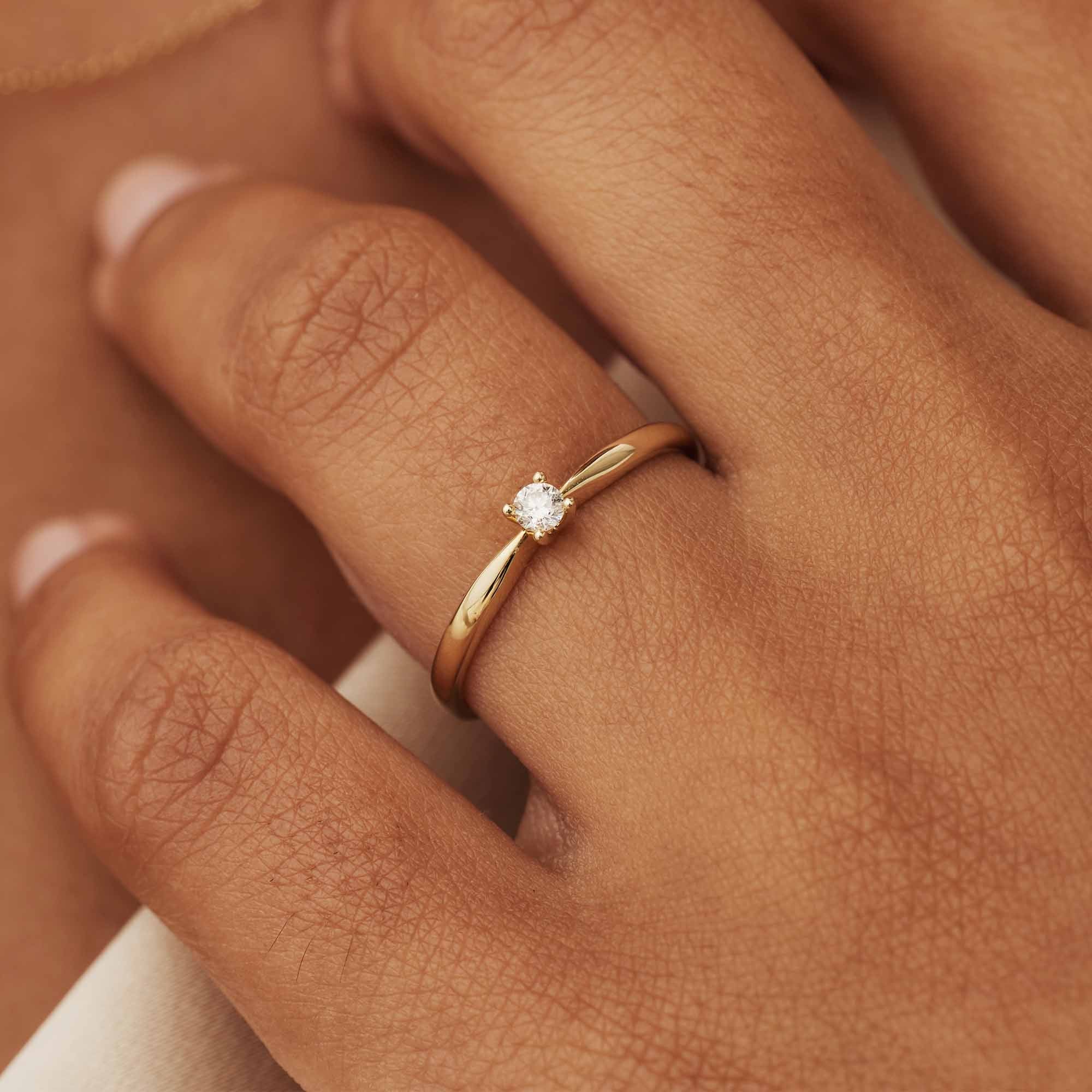 Isabel Bernard De la Paix Celesse 14 Carat Gold Ring | diamond 0.07 ct | IBD330002-54