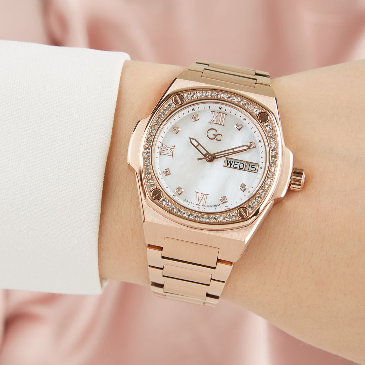 Gc Watches Coussin Shape Women's Watch Y98002L1MF