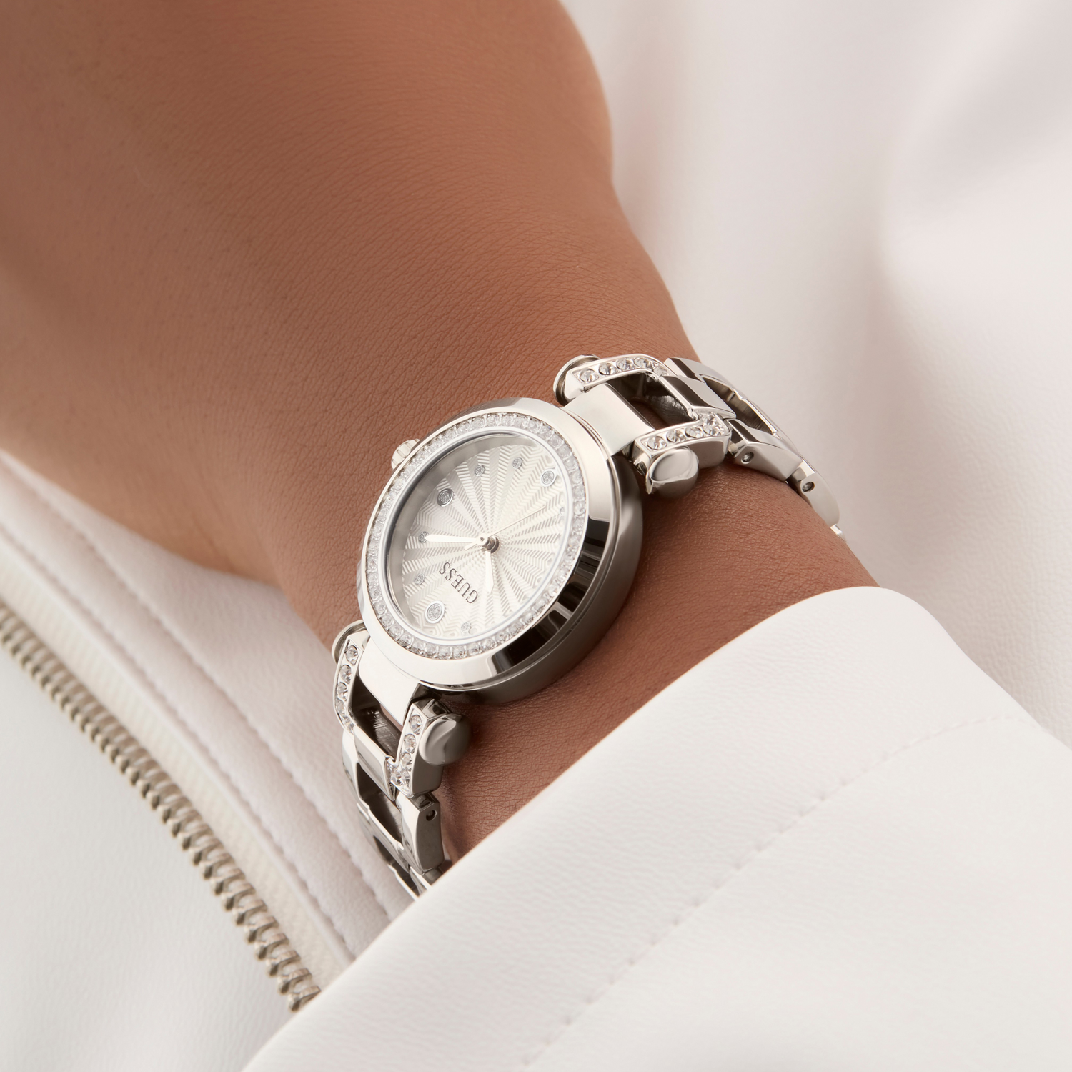 Guess Ginger Women's Stainless steel Watch GW0869L3