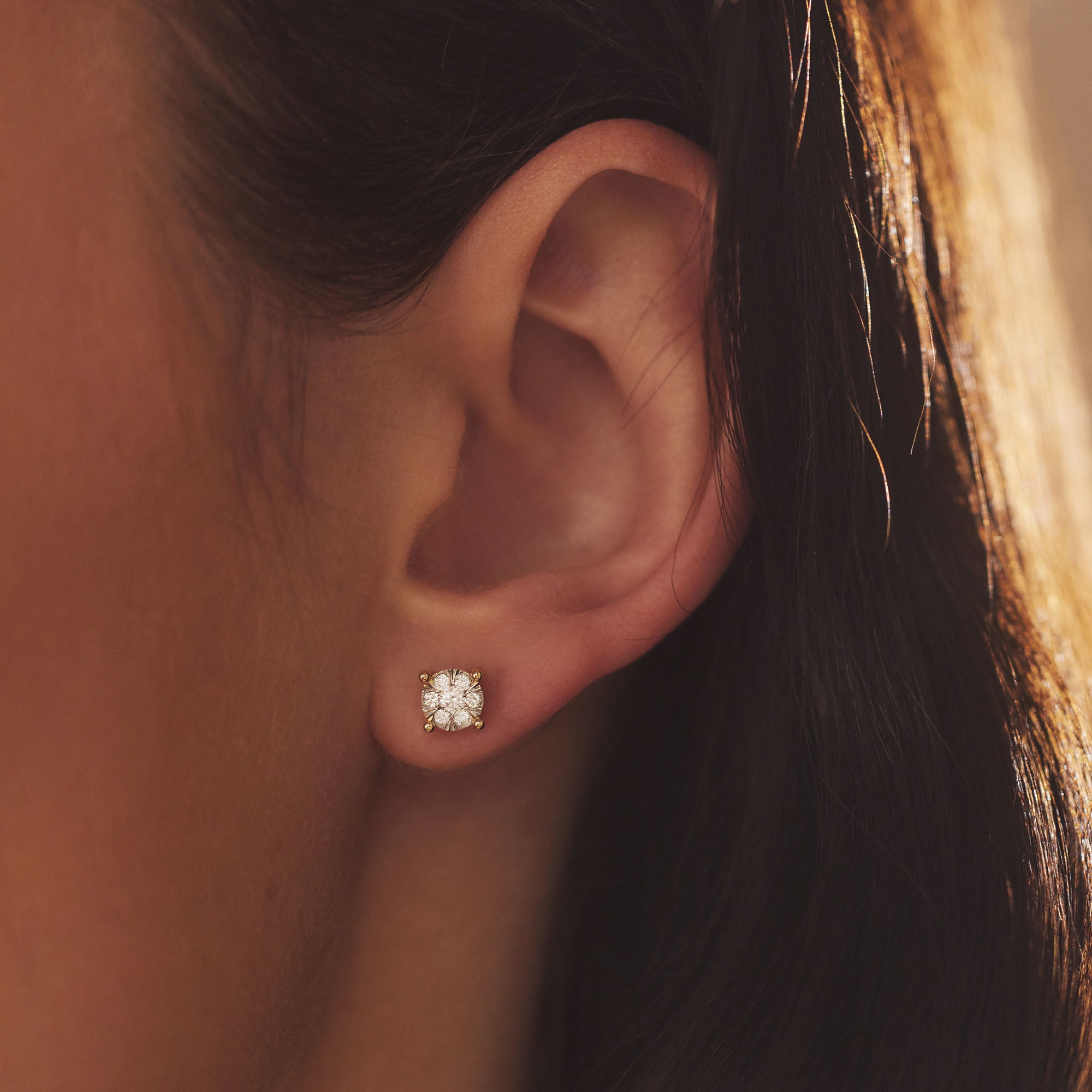 Isabel Bernard De la Paix Hanaé 14 Carat Golden Ear Studs | diamond 0.28 ct | IBD360013